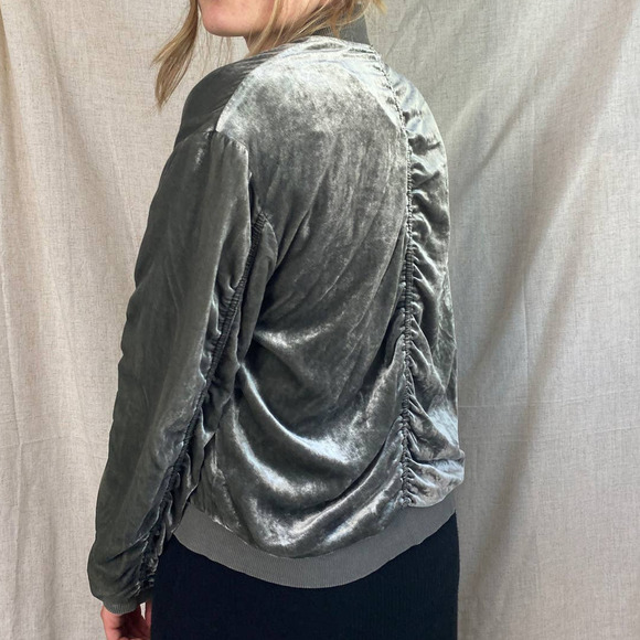 Free People Gray Ruched Velvet Bomber Jacket Size XS - Picture 4 of 11